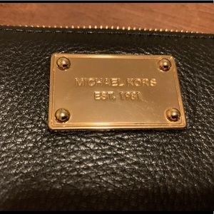 Michael Kors Black Zip Wallet